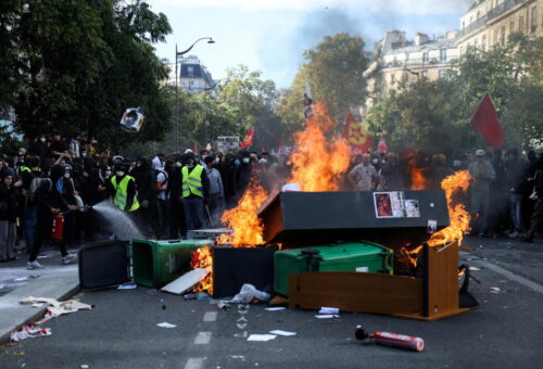 Almost 500 arrested, over 40 police wounded in French school protests