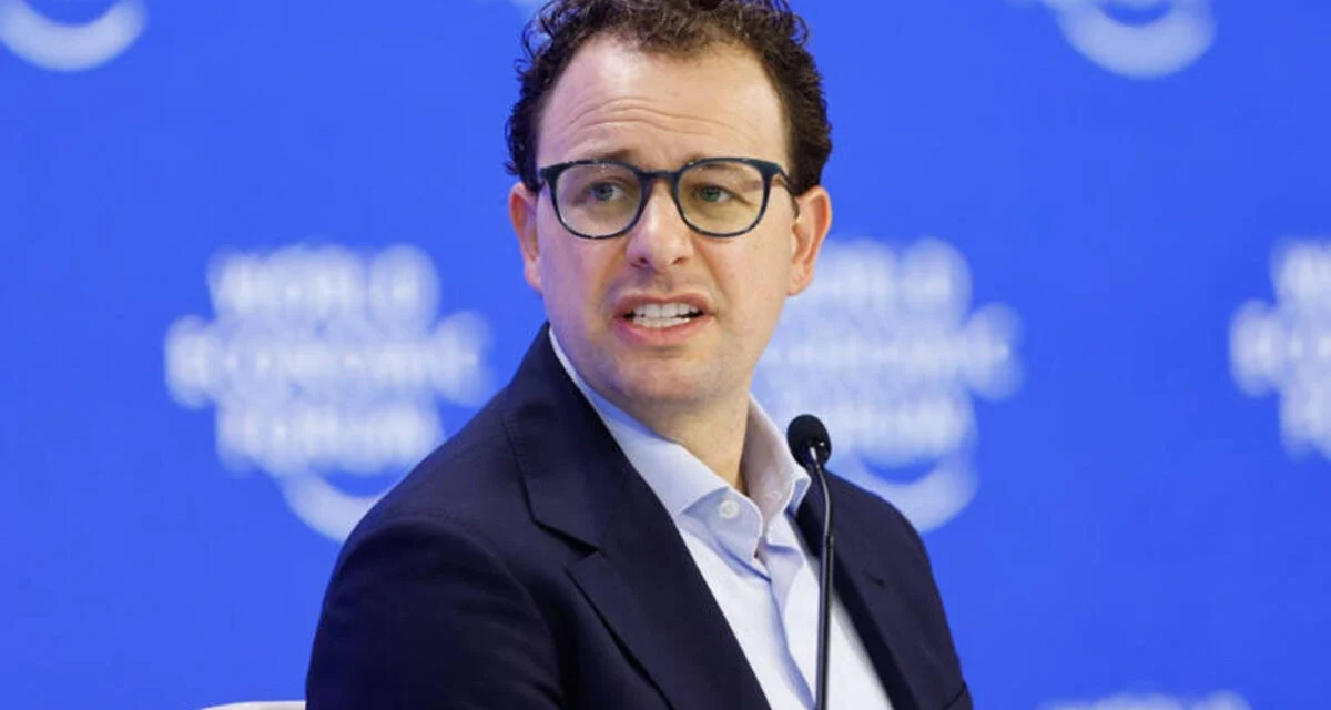 Anthropic CEO Amodei earned  million in 2025 but trails other top tech CEOs