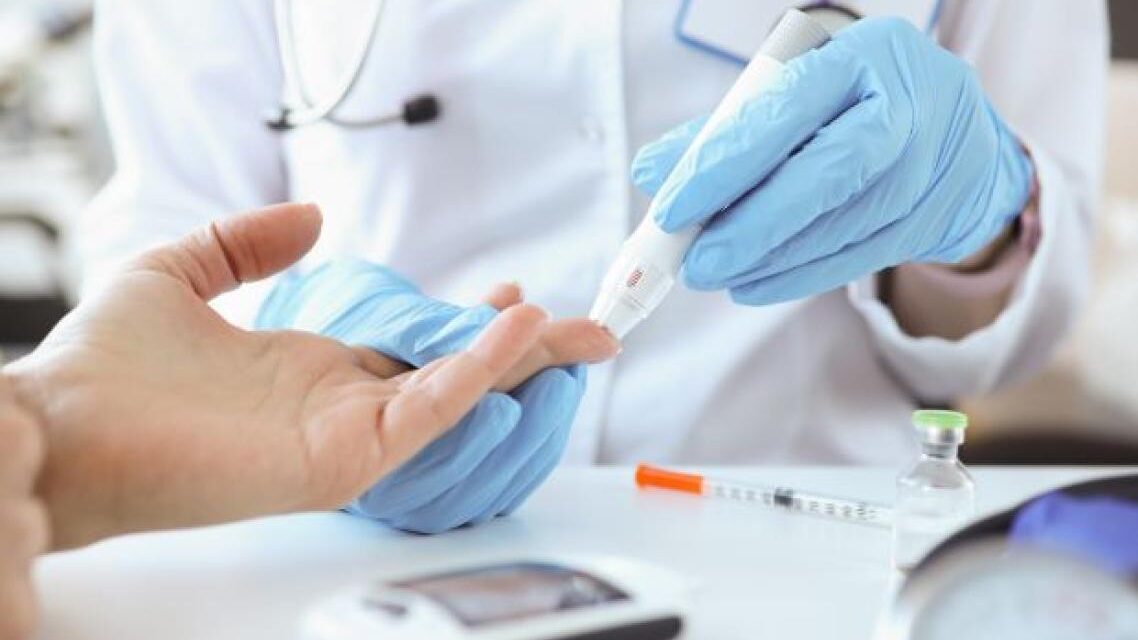 Low-calorie diet, exercise reversed type 2 diabetes without meds Low-calorie diet, exercise reversed type 2 diabetes without meds